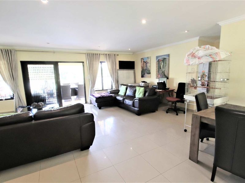 Hendra Estates - Pet Friendly 3 Bedroom Townhouse for Sale!! - Photo 8
