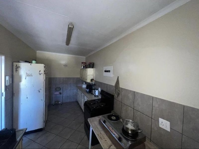 3 Bedroom Townhouse for rent - Photo 2