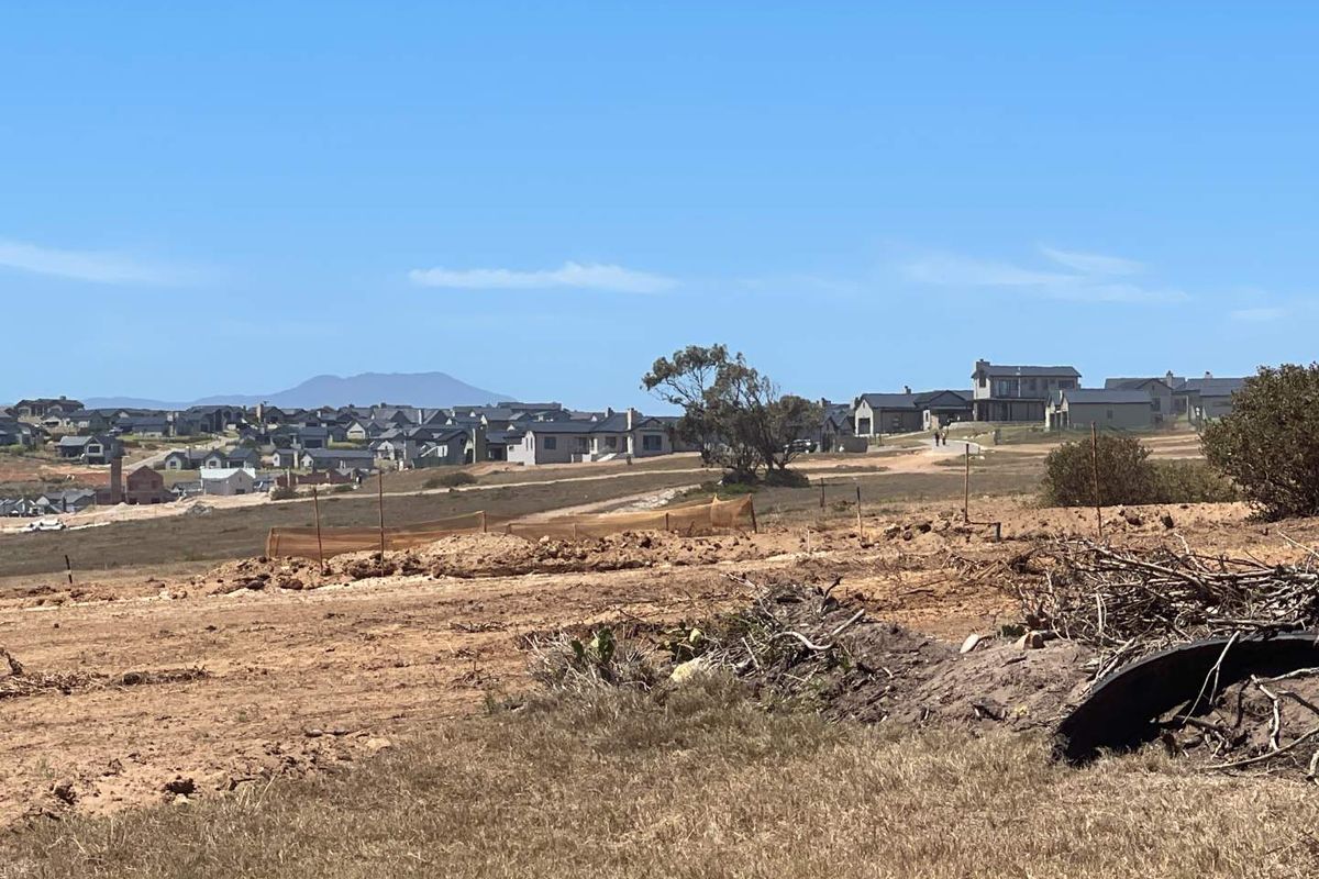 Exclusive Opportunity - 789m2 Vacant Stand For Sale in Hartland Lifestyle Estate - Photo 3