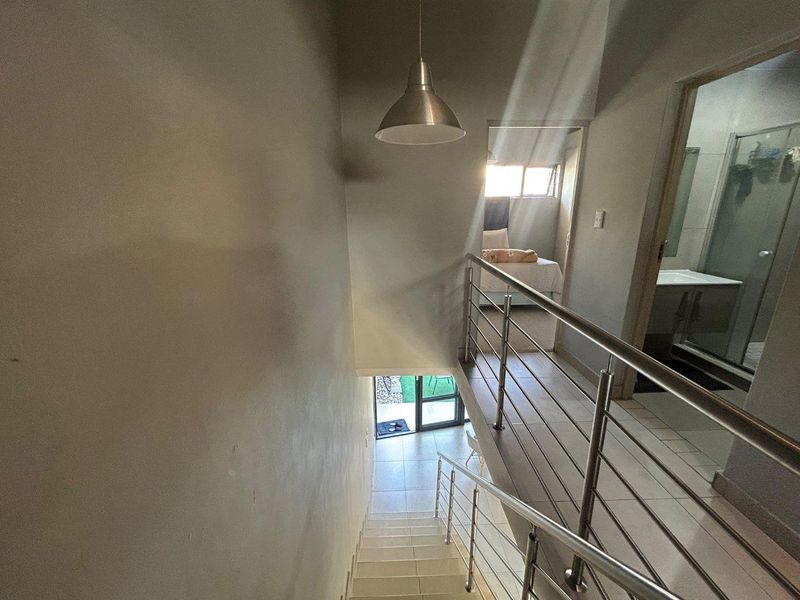 Spacious 2-Bed Townhouse in Die Wilgers – Modern & Bright! - Photo 9