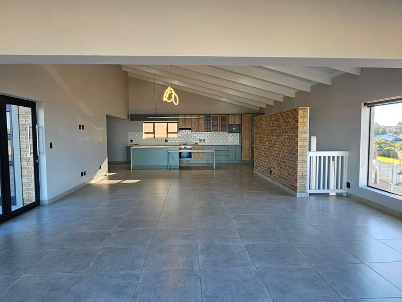 Most beautiful Brand New home with ocean view - Photo 5