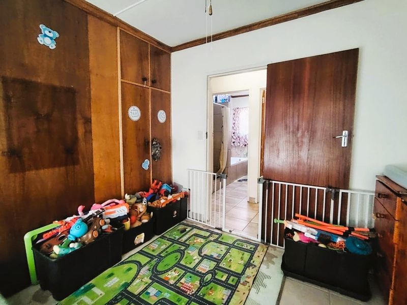 Spacious Living Meets Affordability - Photo 7