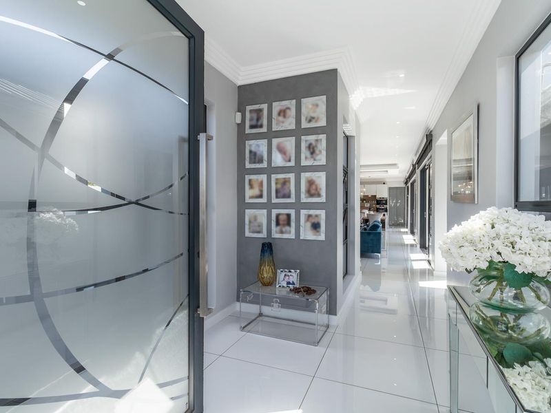 Experience the epitome of luxury family living - Photo 3