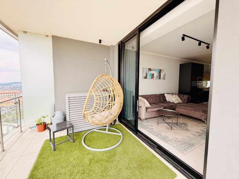 Fully furnished 2 bedroom apartment for sale at Ellipse. - Photo 9