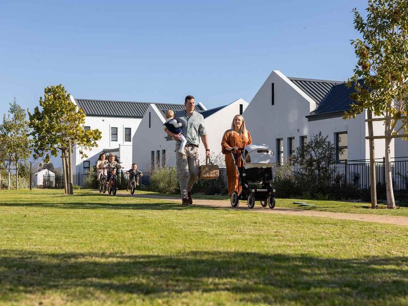 Modern Winelands living with an ideal park frontage location on Paarl Valleij Lifestyle Estate & Farm - Photo 10