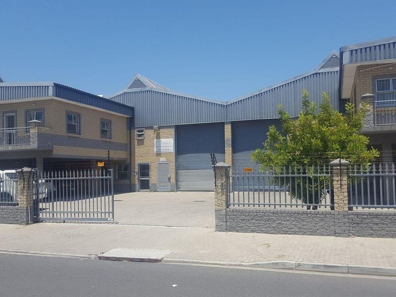 507m2 Warehouse Rented in Montague Gardens - Photo 1