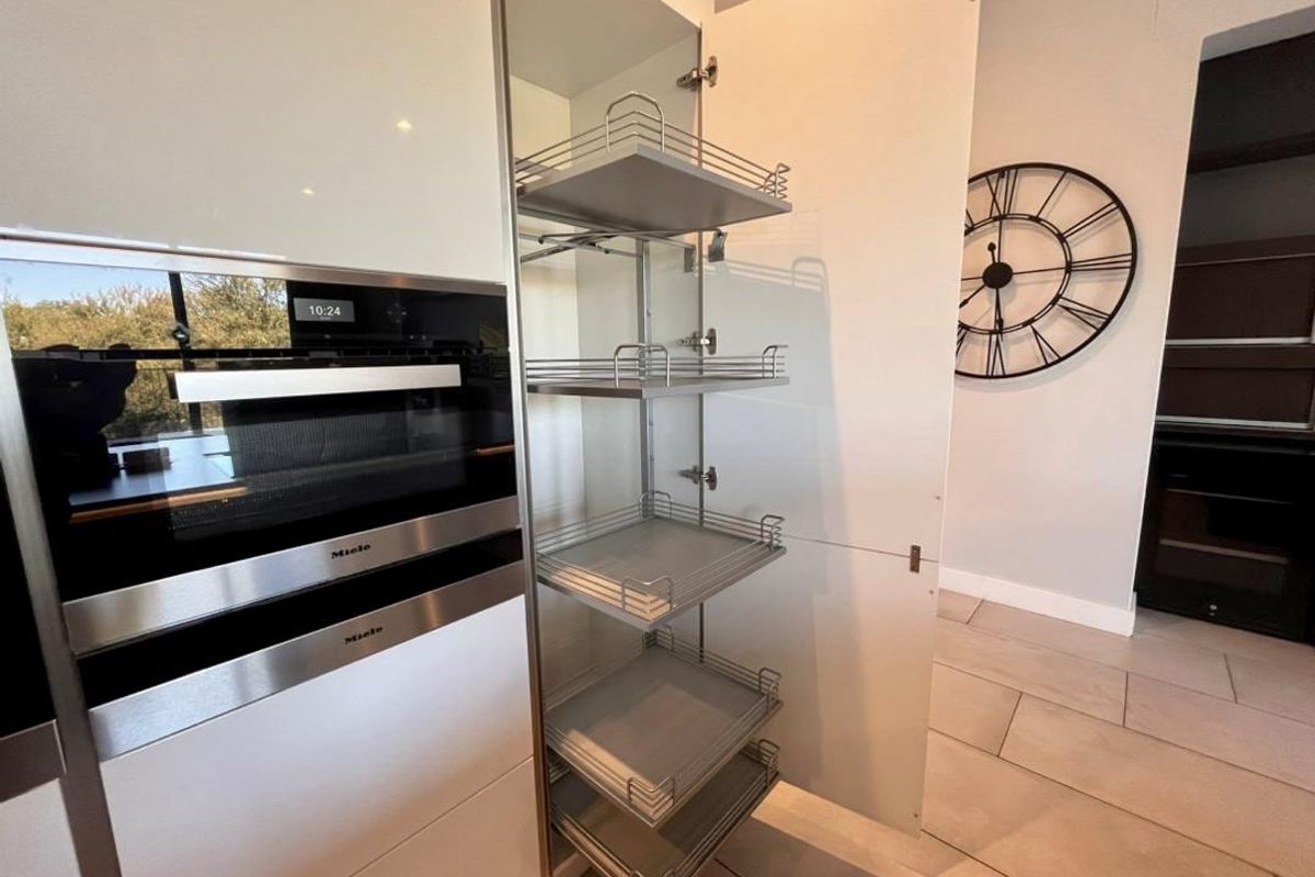 An Exclusive Address for the Discerning Tenant - Photo 5