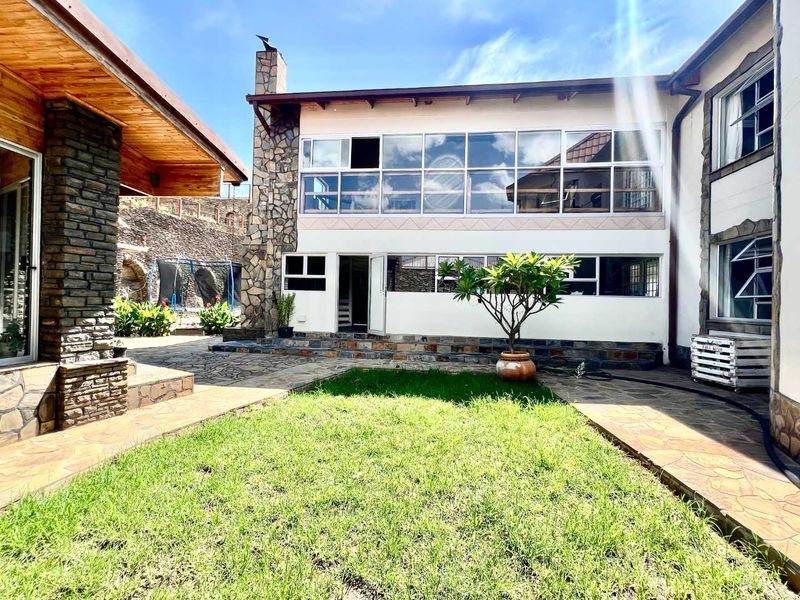 EXCELLENT LOCATION CLOSE TO PRESIDENT HOUSE - Photo 4