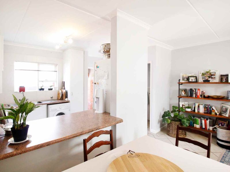 Charming 2 Bedroom Townhouse in Excellent Estate - Photo 10