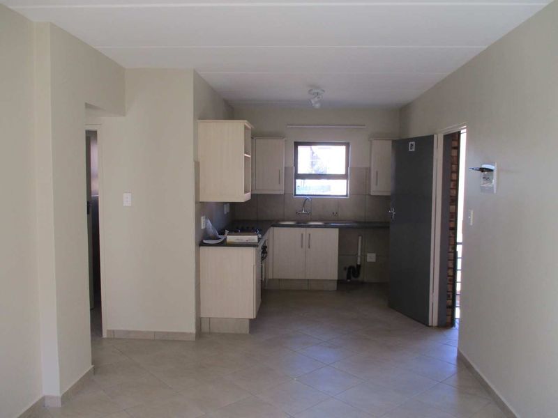 2 BEDROOM FLAT TO RENT IN PHILIP NEL PARK - Photo 7
