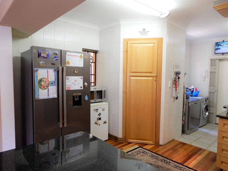 Eldoraigne Gem: 3-Bed, 2-Bath + Office & Solar Power! - Photo 5