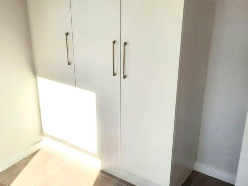 Stunning Ground floor two bed one bathroom - Photo 10