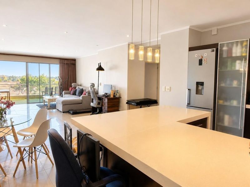 Apartment For Sale in Houghton Estate, Johannesburg - Photo 5