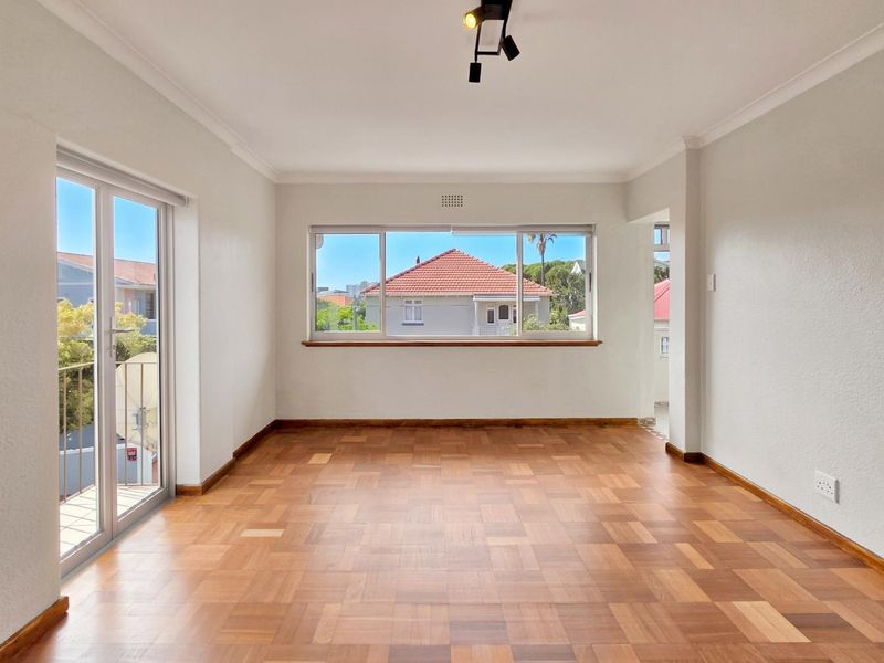SCPACIOUS APARTMENT - Photo 3