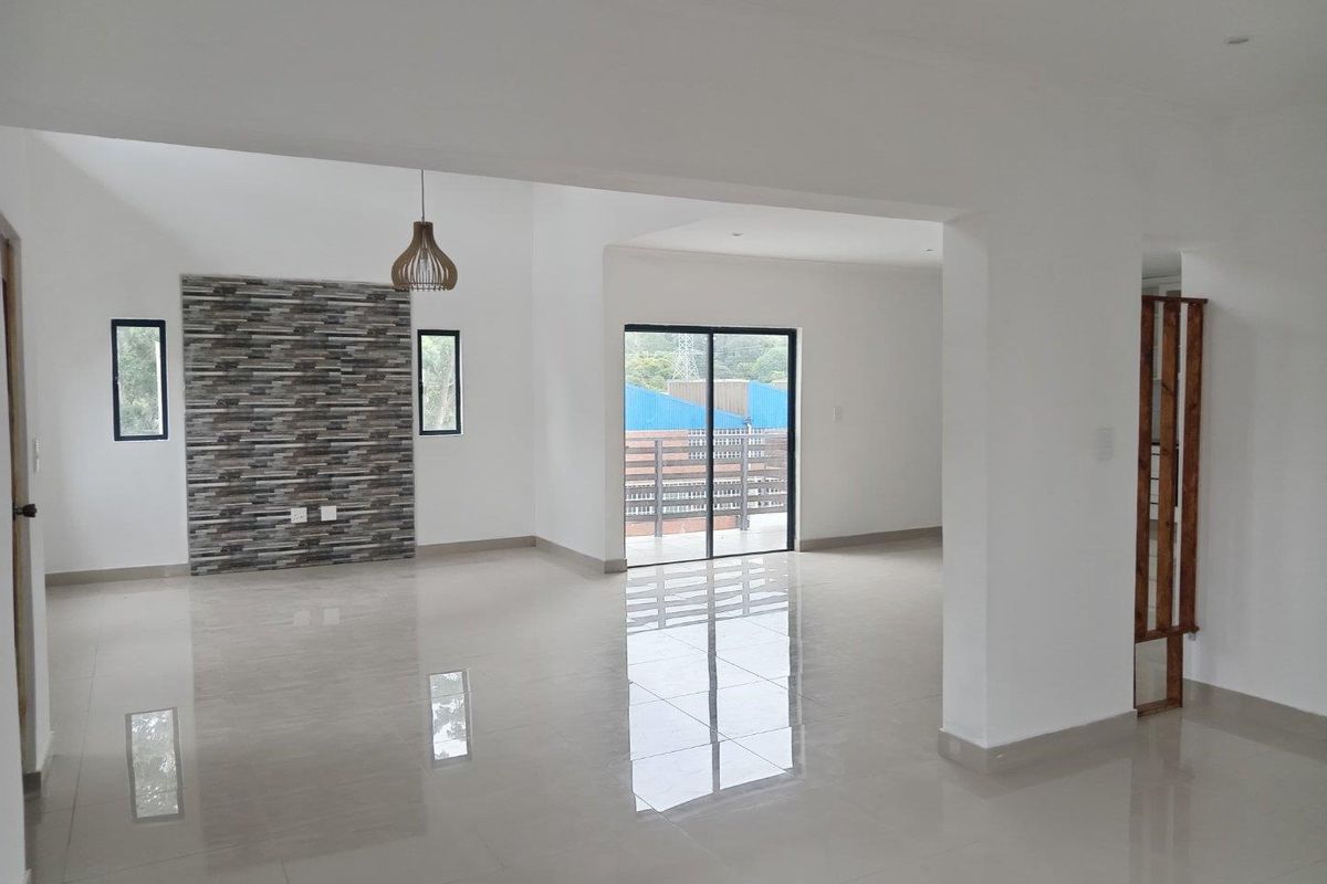 "Limited Opportunity: Luxury Sectional Title in Sarnia!" No Transfer Duty! - Photo 4