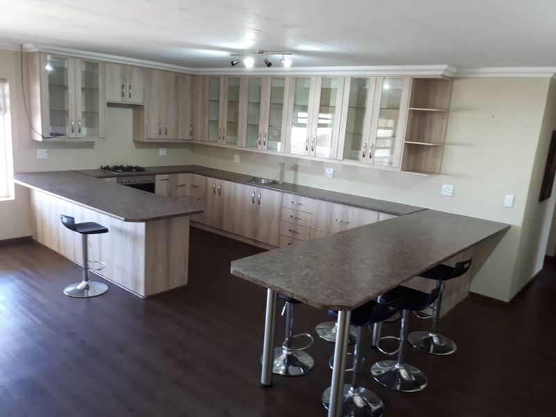 TWO MODERN SEMI-DETACHED HOUSES ON 4.23HA - Photo 4