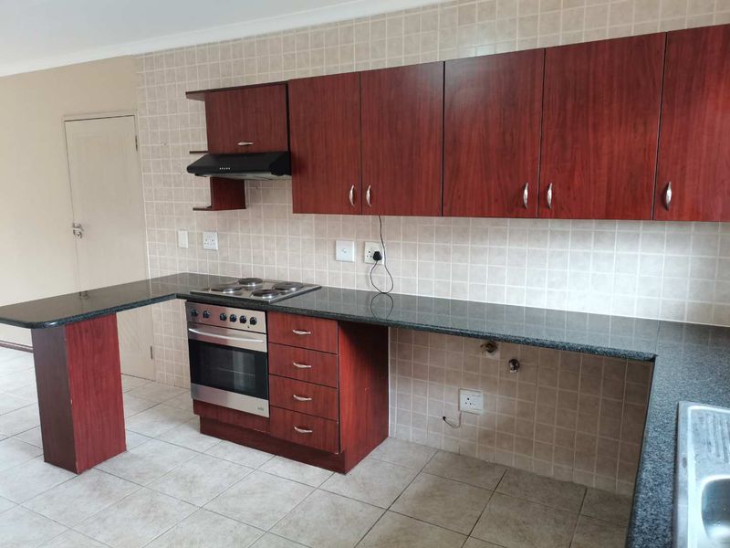 02 Bed Townhouse to rent - Photo 10