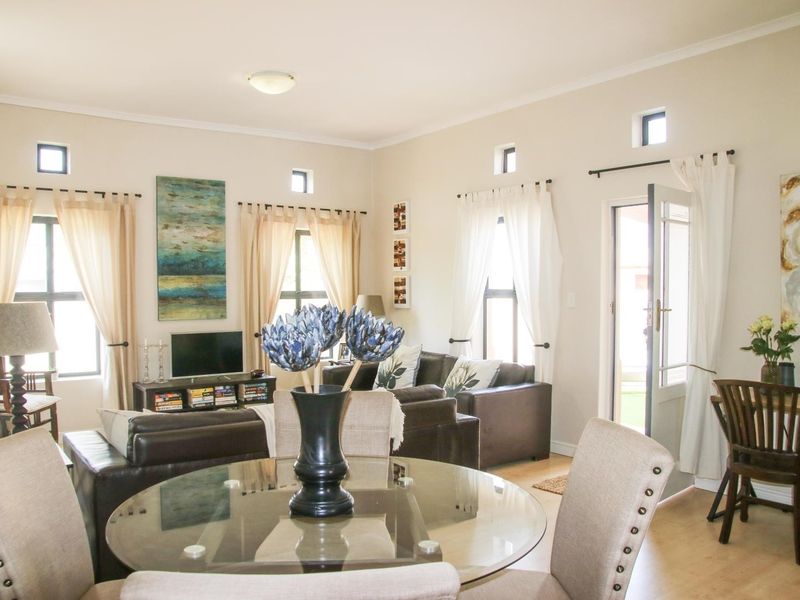 Single level with large garden - Photo 6