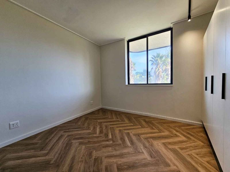 Modern 2-Bedroom Apartment in On Park - Photo 5
