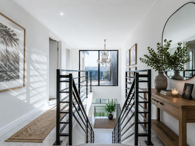 A Sophisticated Residence for the Modern Family - Photo 2