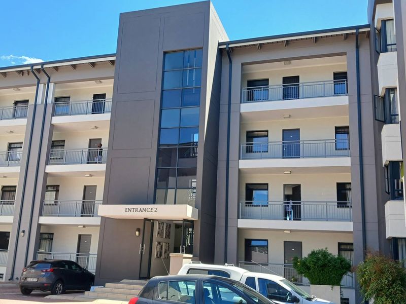 Modern and Stylish Apartment in Prime Location - Photo 5