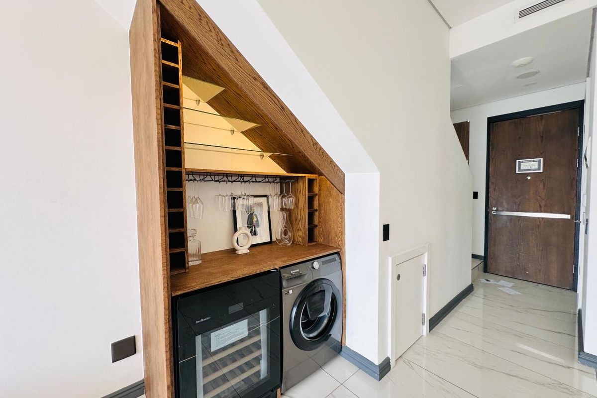 Exclusive Fully Furnished Apartment at The Leonardo - Photo 4