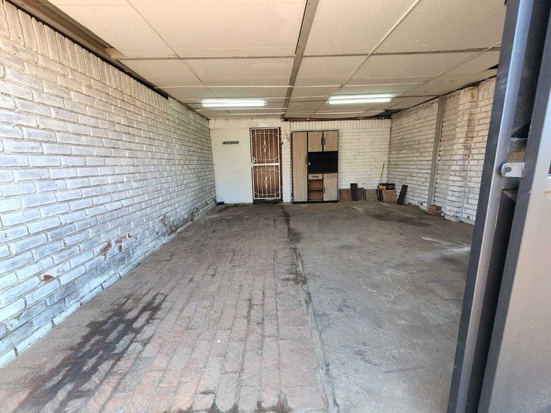 Income-Producing Property in a High-Demand Location - Photo 5