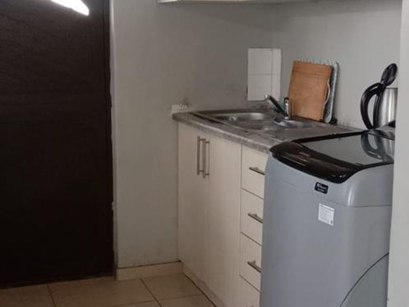 2 Bedroom House for Rent in Litha Park - Photo 5