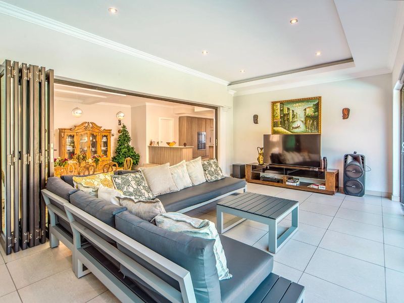 Five Bedroom Elegant Family Home For Sale in Waterfall Country Estate - Photo 8