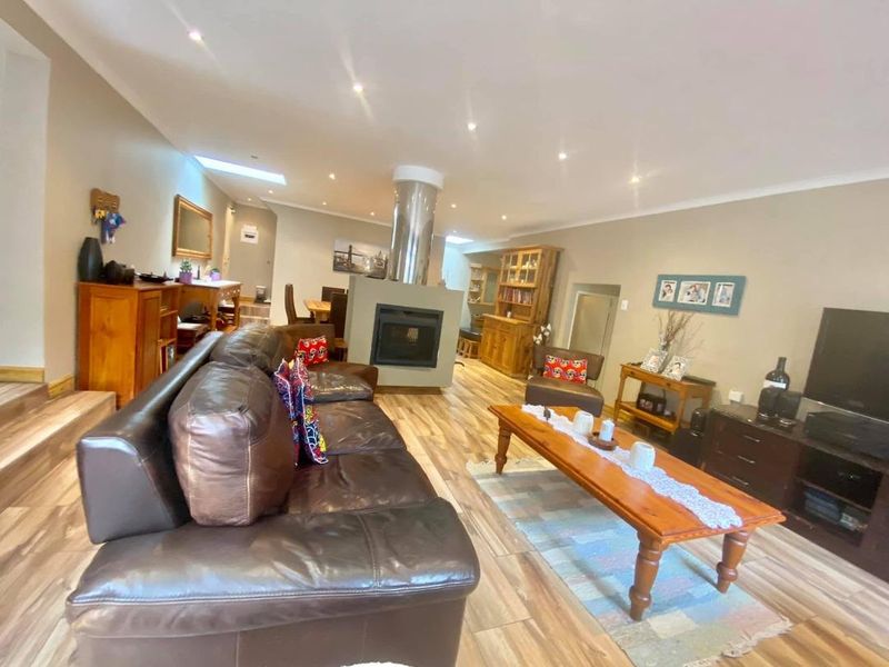 Beautiful Well Kept Duet House To Let In Ludwigsdorf - Photo 3