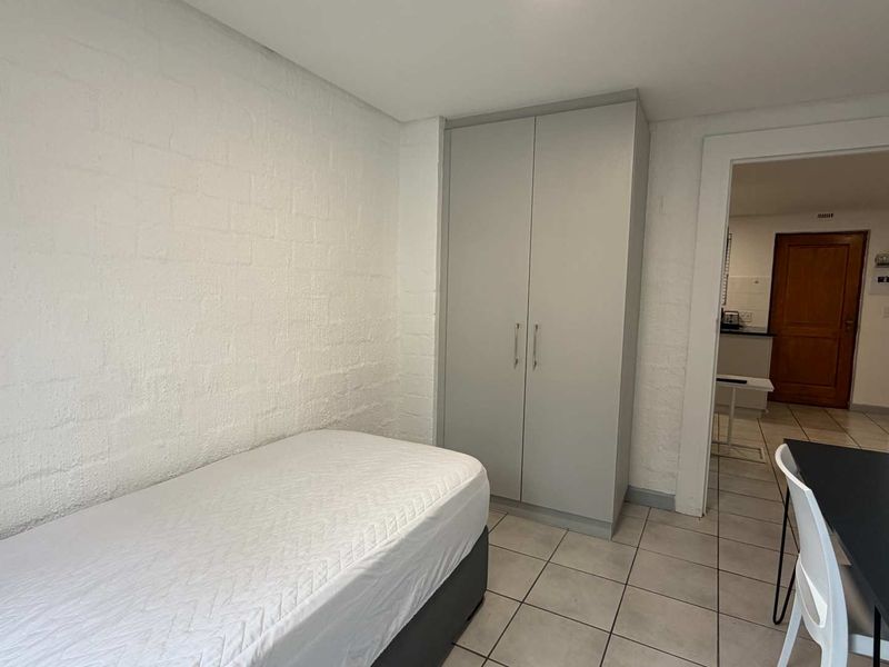 Furnished Two-Bedroom Unit to Rent Close to Stellenbosch University - Photo 7