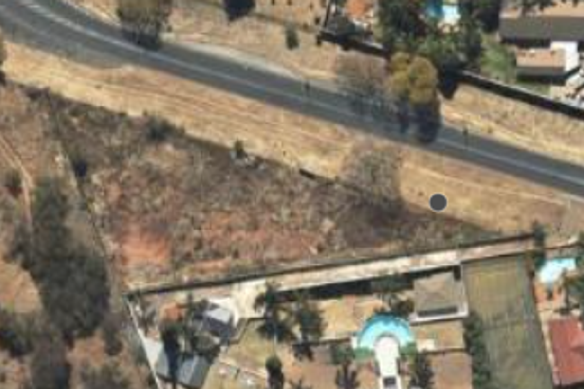 Large stand in Waterkloof Ridge for development - Photo 3