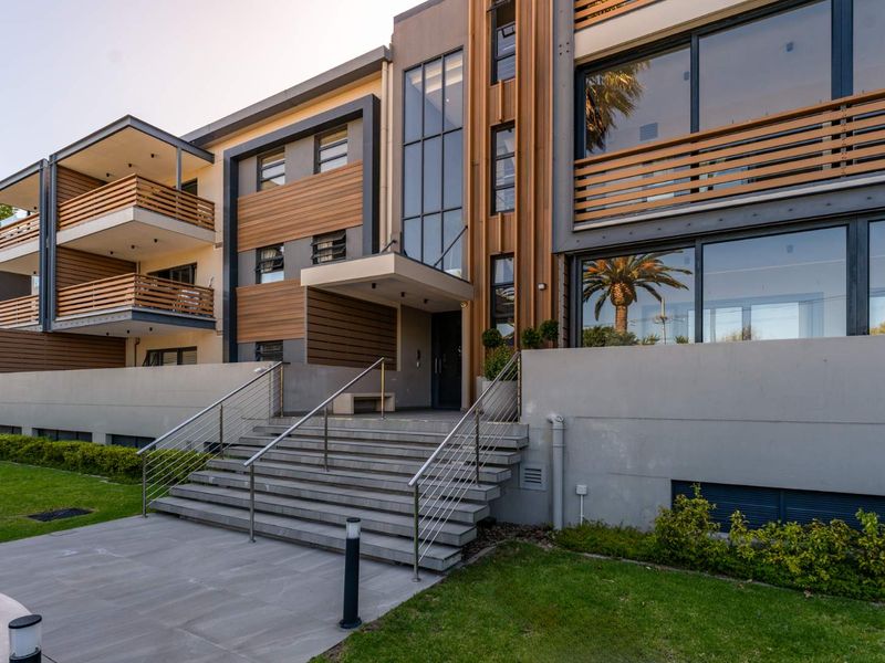 Split-Level Living With Amazing Mountain Views At The Chesterfield - Photo 1