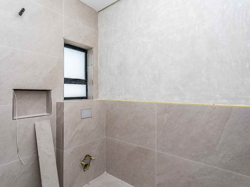 Supreme Sandown - Photo 8