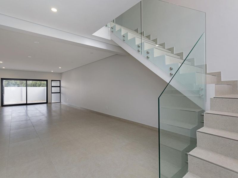 Modern Elegance in Prime Sandown – Brand New 4-Bedroom Home under Construction Including Transfer Duty | No VAT - Photo 2