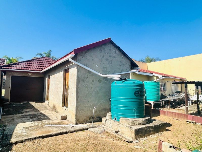 4 bedroom house for sale in vryheid - Photo 2