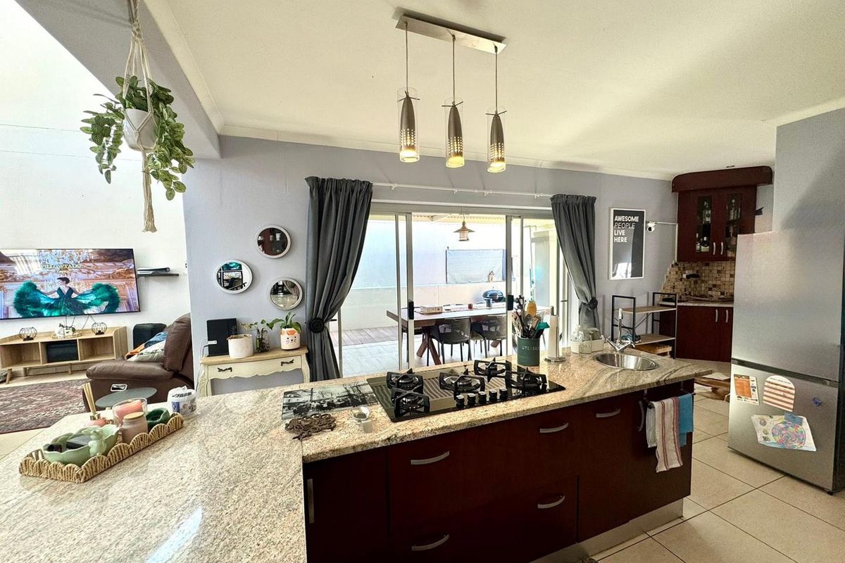 3 Bedroom House For Sale in Elisenheim - Photo 5