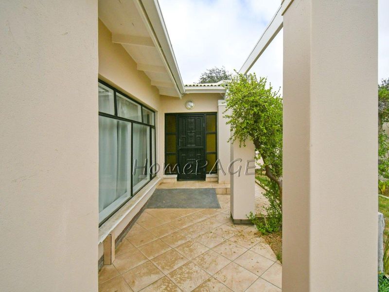 CENTRAL, WALVIS BAY:  4 Bedr Home CLOSE TO SCHOOLS is for Sale - Photo 2