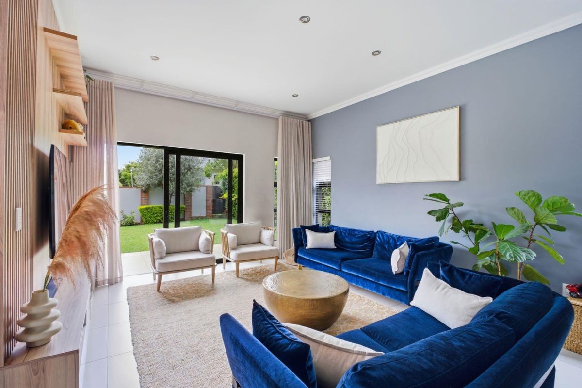 Modern Four Bedroom Home For Rental in Waterfall Country Village Estate - Photo 4