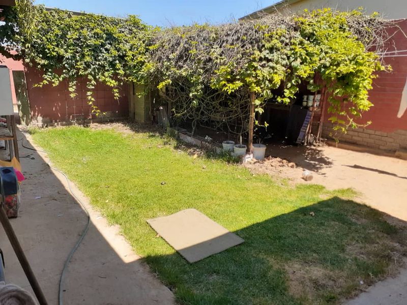 HOUSE WITH FLATLET FOR SALE IN HENTIES BAY - NAMIBIA - Photo 6