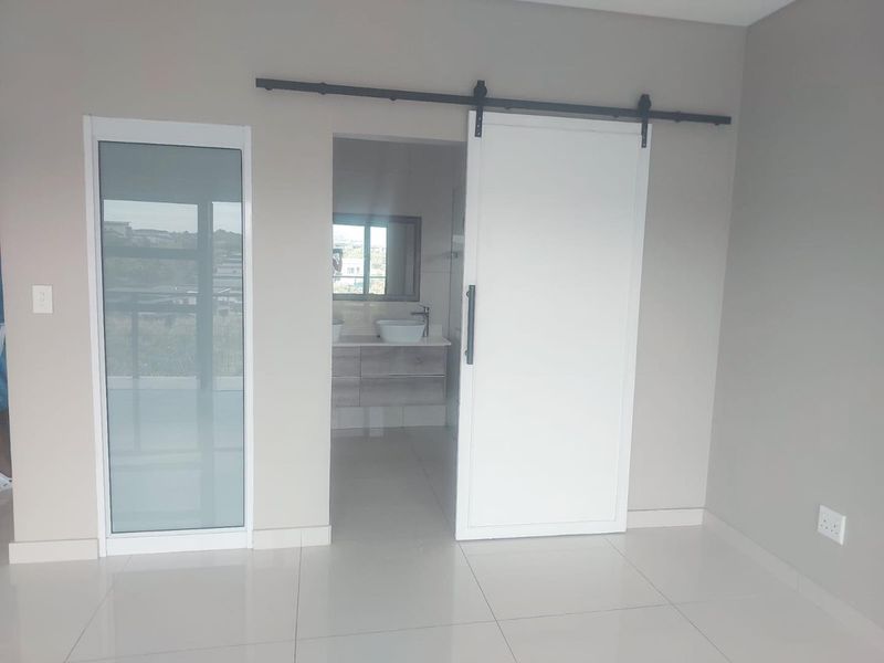 Beautiful Home in Palm Lakes for Rental - Photo 7