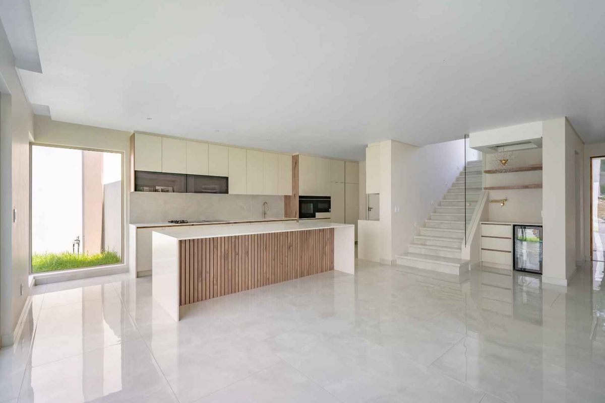 Discover The David: Sandown's Ultimate Luxury Haven from R6 775 000! - Photo 2