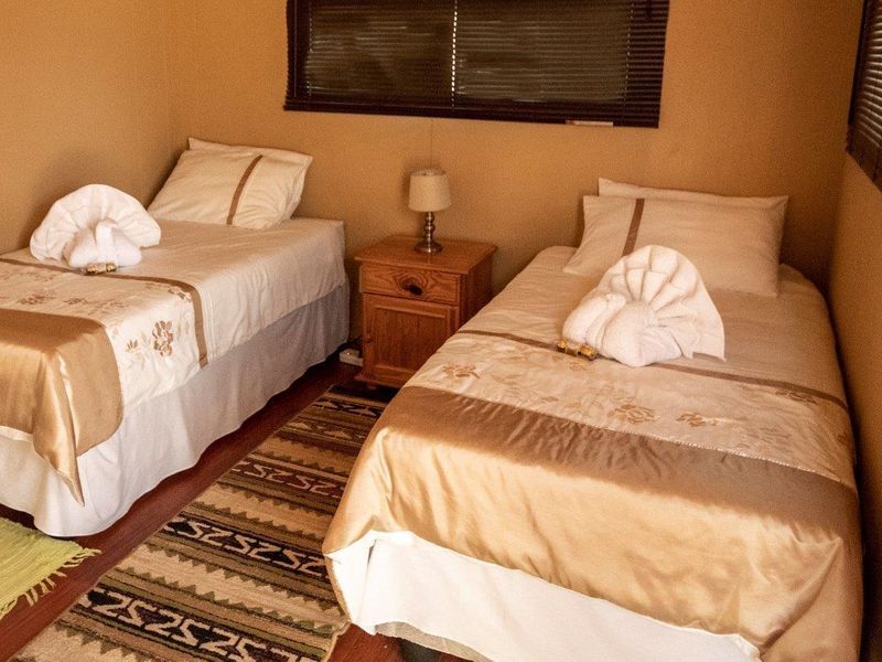 FOR SALE- BEAUTIFUL SMALL HOLDING IN BRAKWATER, WINDHOEK, NAMIBIA.(HAS GREAT POTENTIAL TO APPLY FOR B&B AND DAY TO DAY ACCOMMODATION) - Photo 10