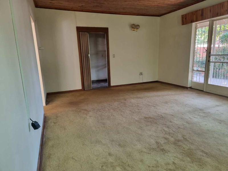 Versatile 4 Bedroom Home with Office Wing, Borehole & Exceptional Space - Photo 8