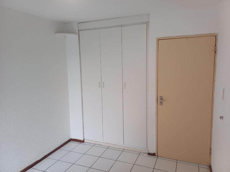 Modern Comfort Meets Easy Living – Your Perfect Apartment Awaits! - Photo 9