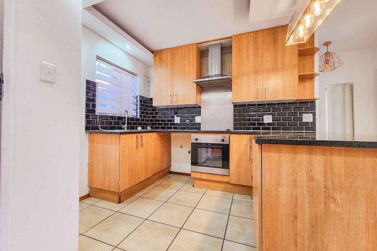 2 bedroom aprtment in the heart of Theresapark - Photo 2