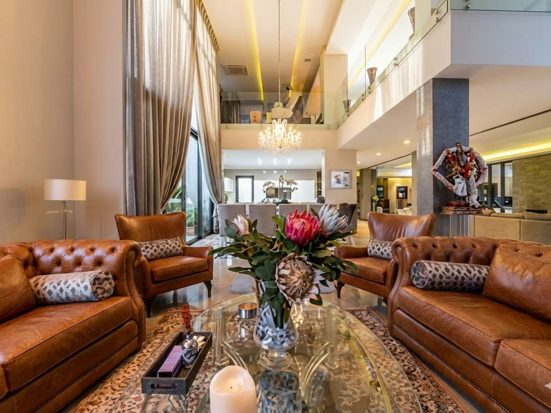 Luxury 5 bedroom Thornhill Estate - Photo 5