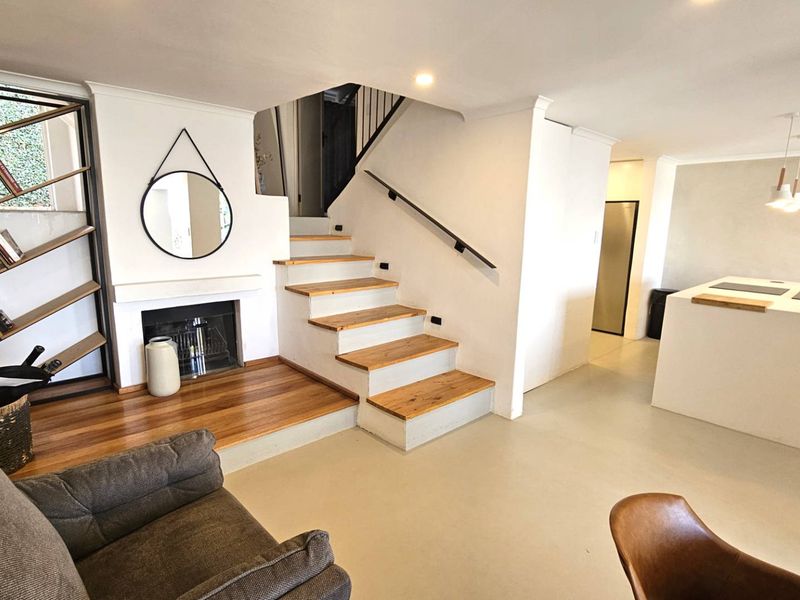 4 Bedroom Executive Apartment in Kosmos - Photo 9