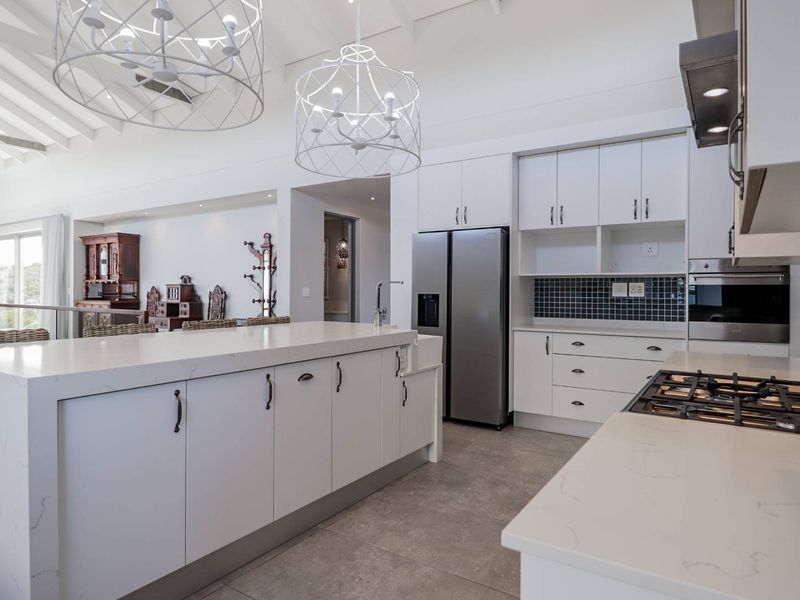 5 bedroom House in Pinnacle Point Golf Estate - Photo 6