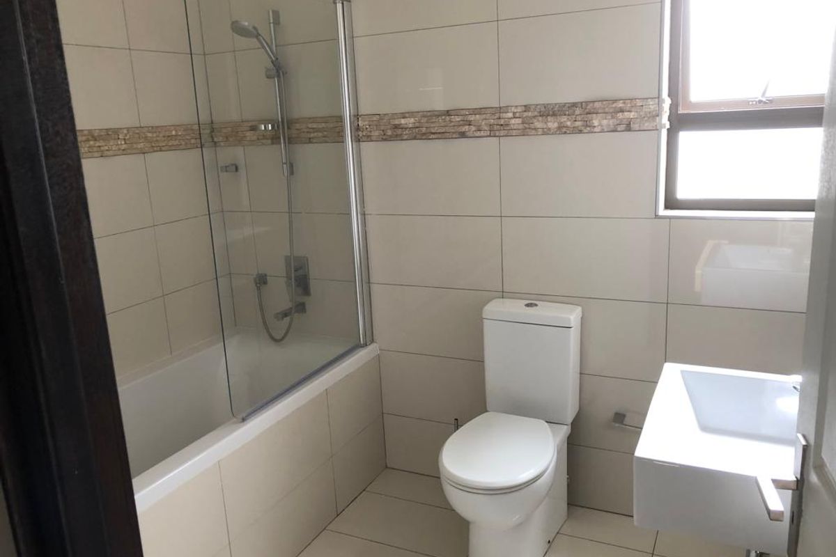 FULLY FURNISHED TOWNHOUSE TO LET - Photo 4